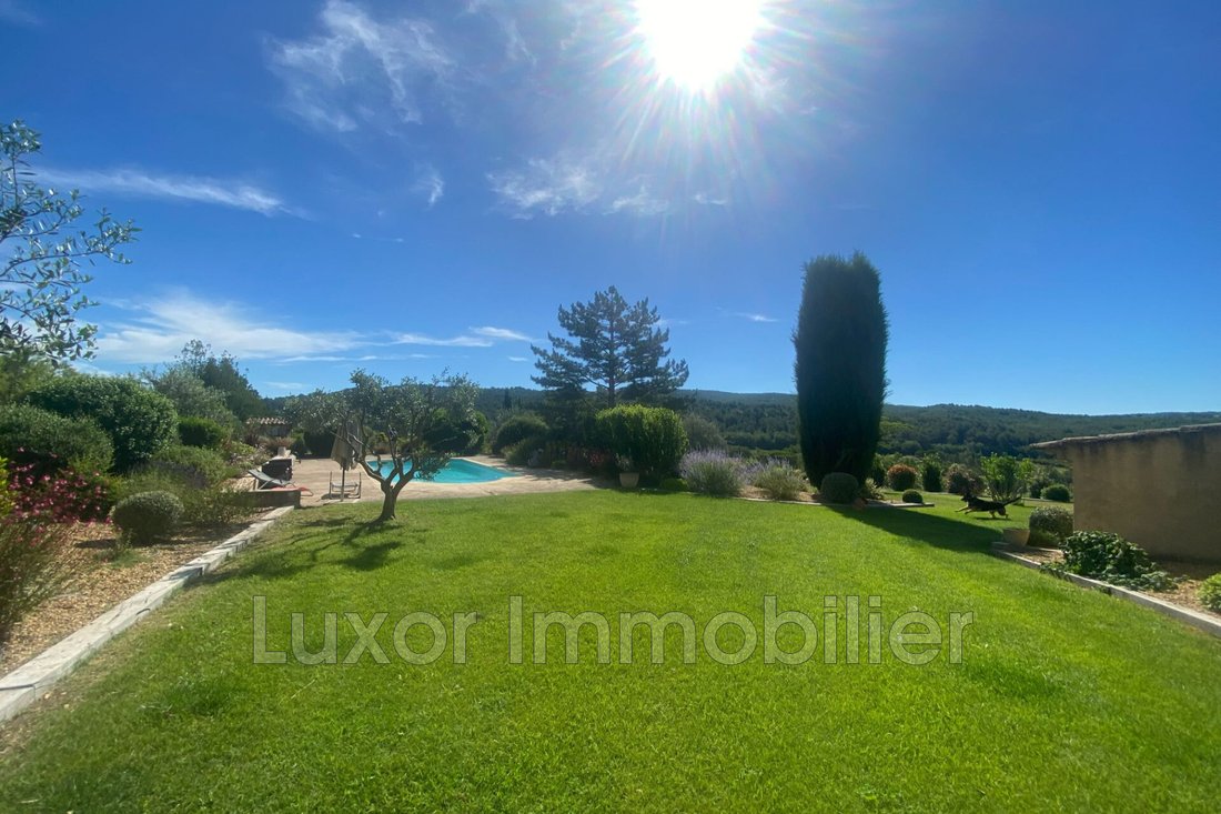 Villa in Grambois, Provence-Alpes-Côte d'Azur, France 2 - 14936634