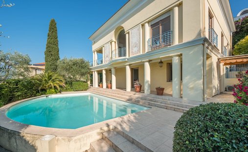 Villa in Nice, Provence-Alpes-Côte d'Azur, France 1