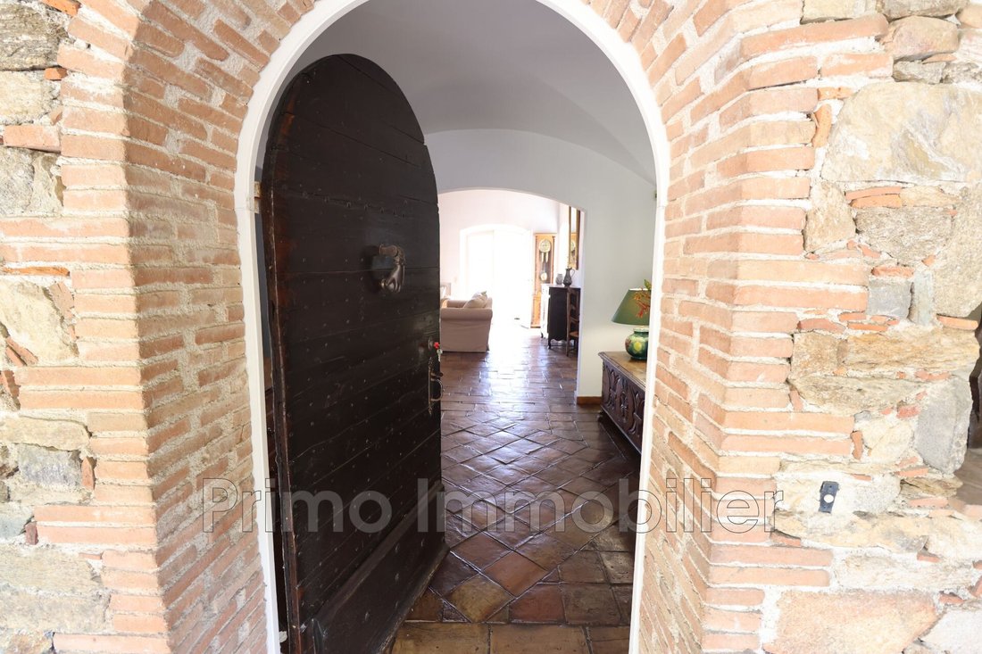Villa in Grimaud, Provence-Alpes-Côte d'Azur, France 4 - 16467872