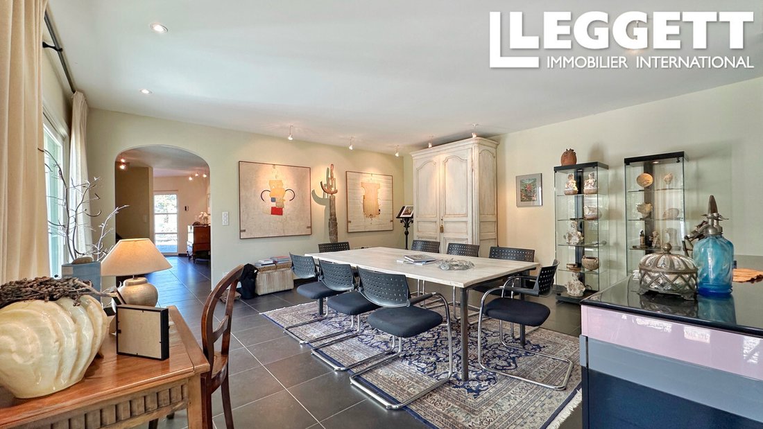 Villa in Bourg-du-Bost, Nouvelle-Aquitaine, France 4 - 16470047