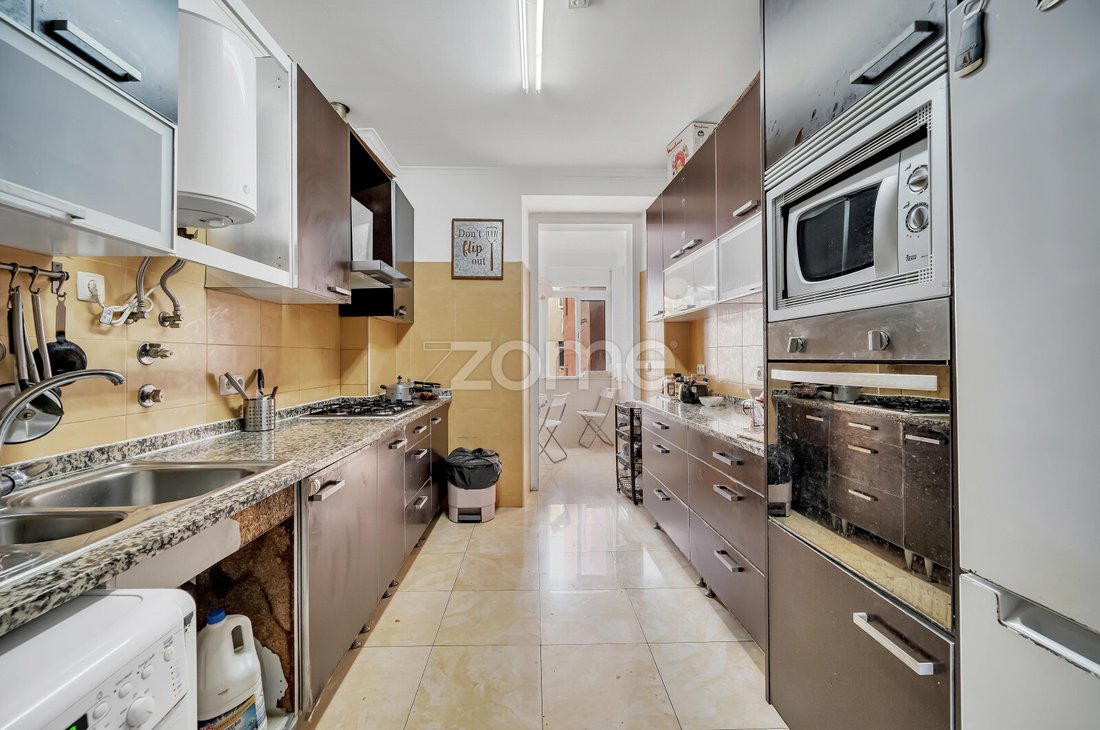 Apartment in Arroios, Lisbon, Portugal 1 - 16470216
