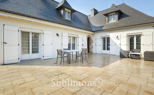 Castle for Sale in Ploërmel, Brittany, France