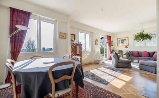 Castle for Sale in Saint-Leu-la-Forêt, Île-de-France, France