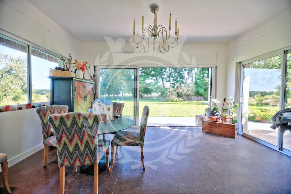 Villa in Montfort-l'Amaury, Ile-de-France, France 2 - 16468085