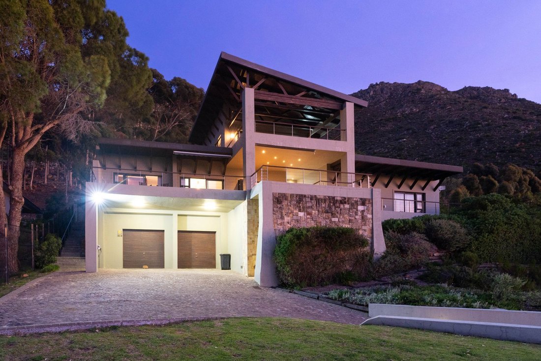 House in Cape Town, Western Cape, South Africa 2 - 16469481