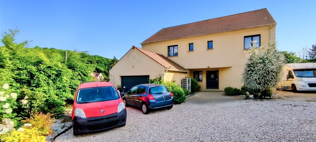 House in Montlignon, Ile-de-France, France 1 - 16468038