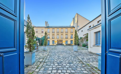 Castle in Versailles, Île-de-France, France 1