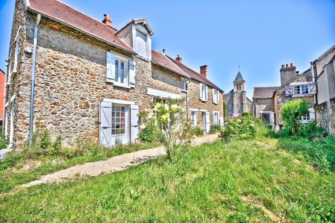 House in Les Hameaux-La Croix Aux Buis-Chapelle, Magny-les-Hameaux, France 1 - 16468278