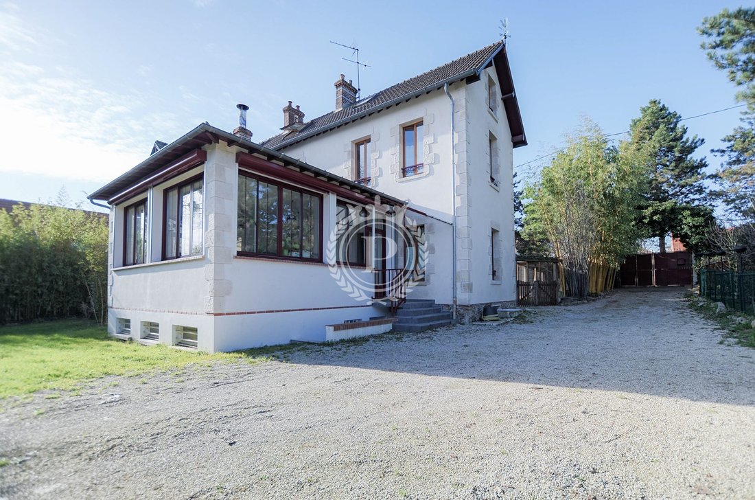 House in Beauchamp, Ile-de-France, France 1 - 16468001