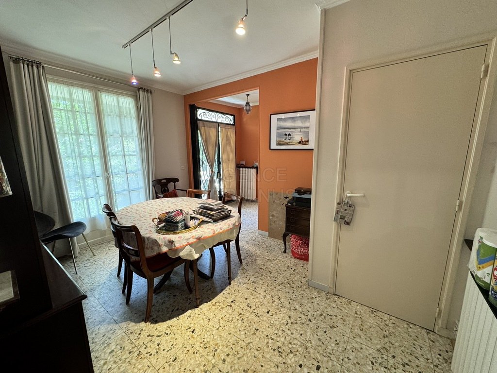 House in Centre Ville-Commerce, Enghien-les-Bains, France 5 - 16467262