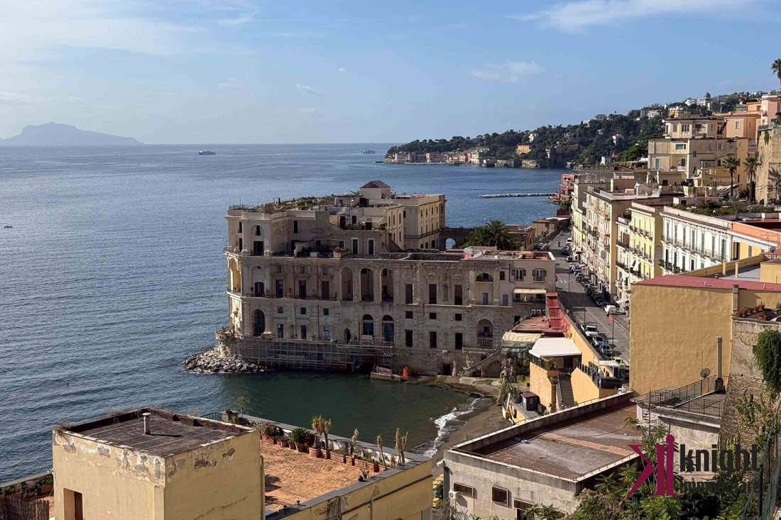 Apartment in Naples, Campania, Italy 1 - 16469472