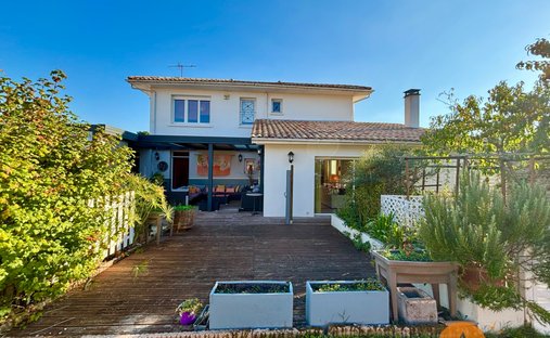 House in France-L'Alouette-Jean Bart, Pessac, France 1