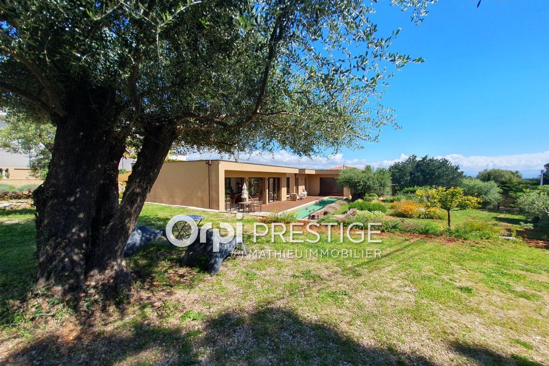 Villa in Biot, Provence-Alpes-Côte d'Azur, Frankreich 2 - 14208069