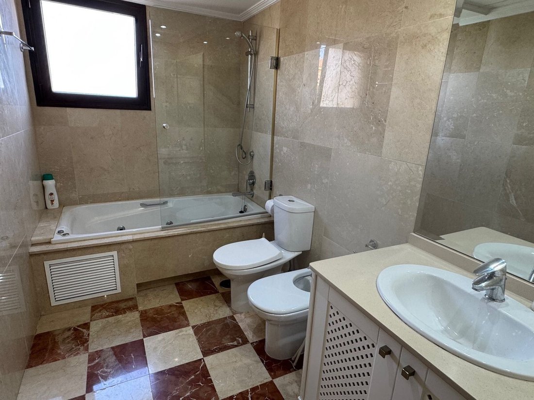Apartment in Sotogrande, San Roque, Andalusia 4 - 16467927