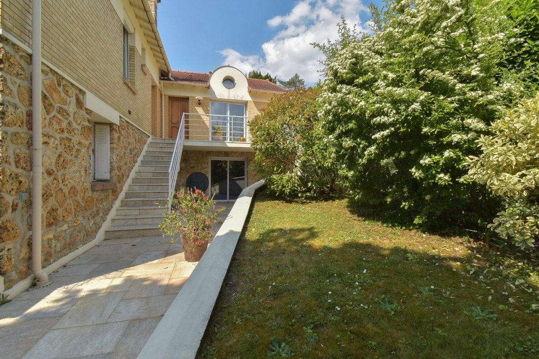 Villa in Houssières, Châtenay-Malabry, France 5 - 16468147