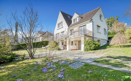 Castle for Sale in Saint-Leu-la-Forêt, Île-de-France, France