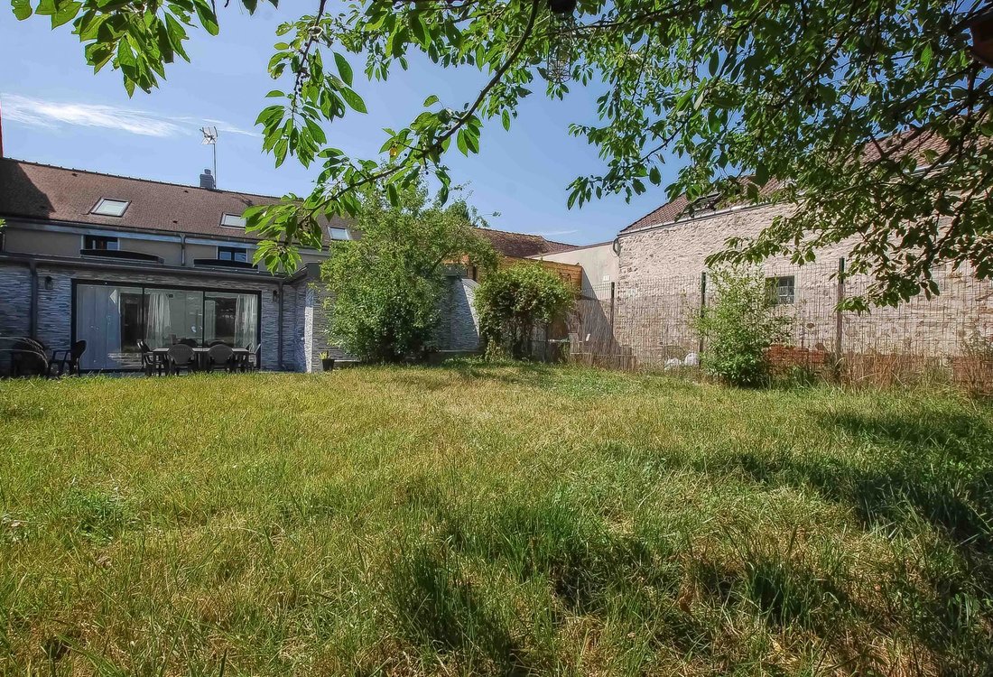 House in Boissy-sous-Saint-Yon, Ile-de-France, France 3 - 16468355