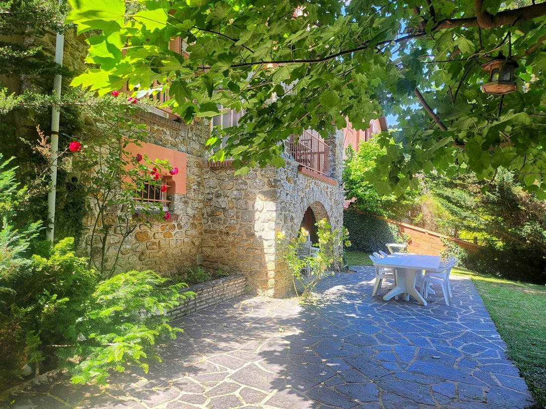 House in Juvisy-sur-Orge, Ile-de-France, France 3 - 16467976