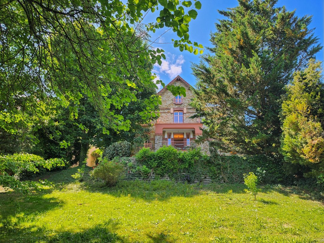 House in Juvisy-sur-Orge, Ile-de-France, France 2 - 16467976