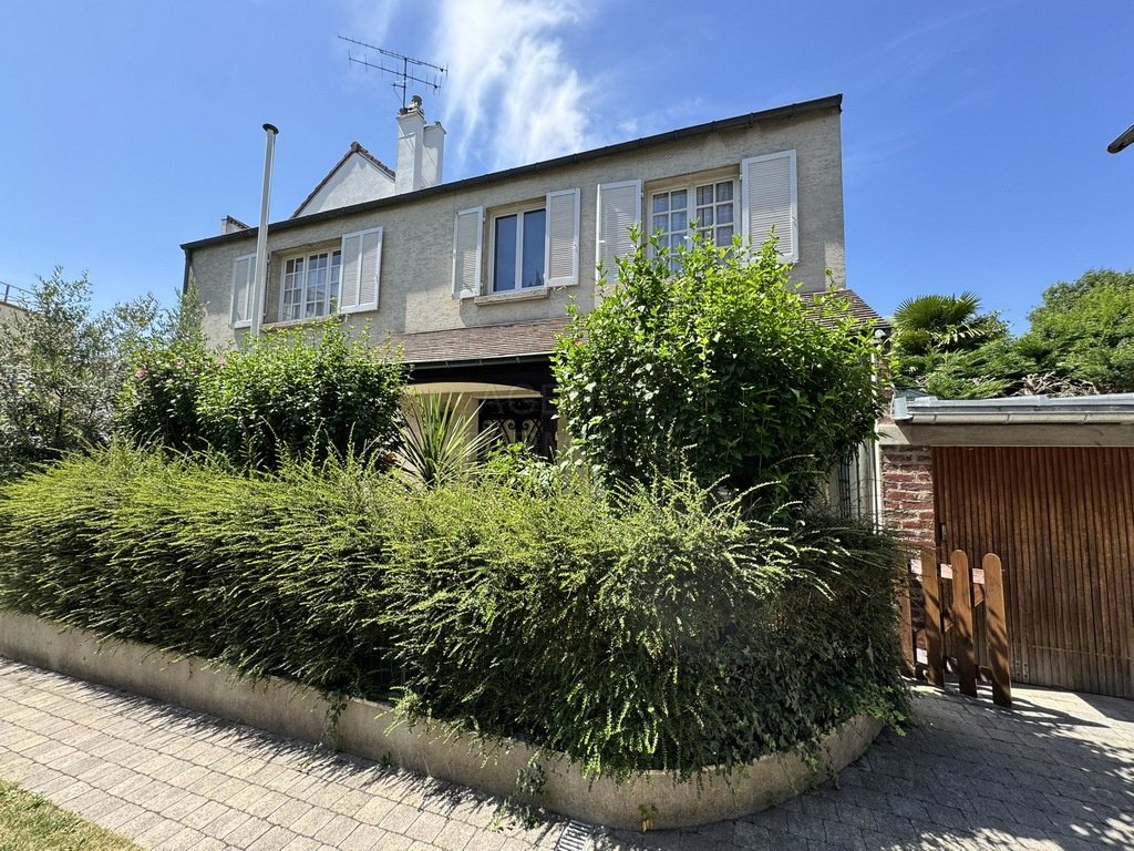 House in Centre Ville-Commerce, Enghien-les-Bains, France 1 - 16467262