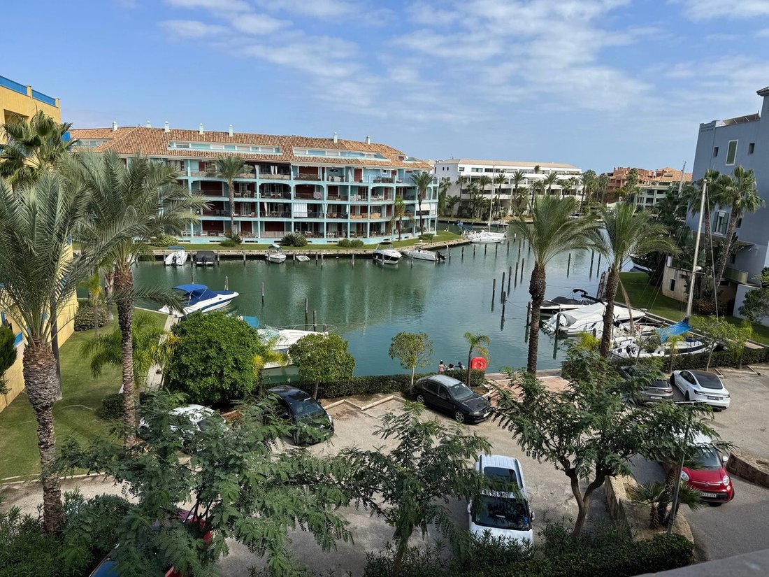 Apartment in Sotogrande, San Roque, Andalusia 1 - 16467927