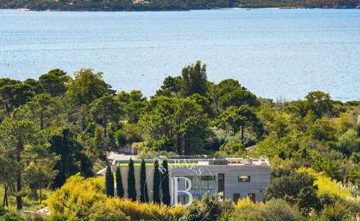 Villa in Lecci, Corsica, France 1