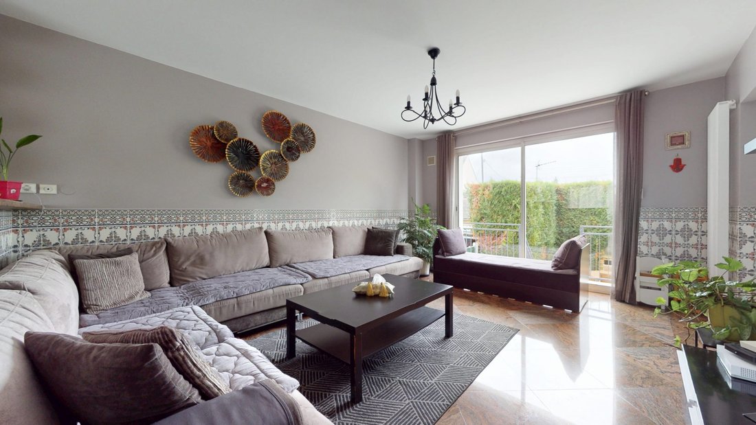 House in Ormesson-sur-Marne, Ile-de-France, France 5 - 16467076