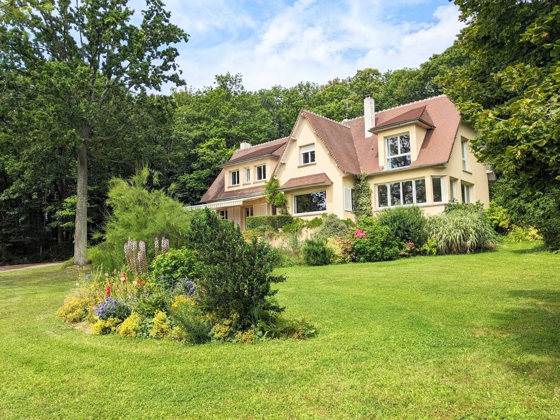 House in Bazemont, Ile-de-France, France 1 - 16468441