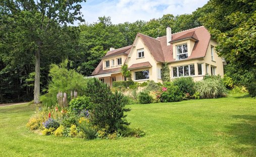 House in Bazemont, Ile-de-France, France 1