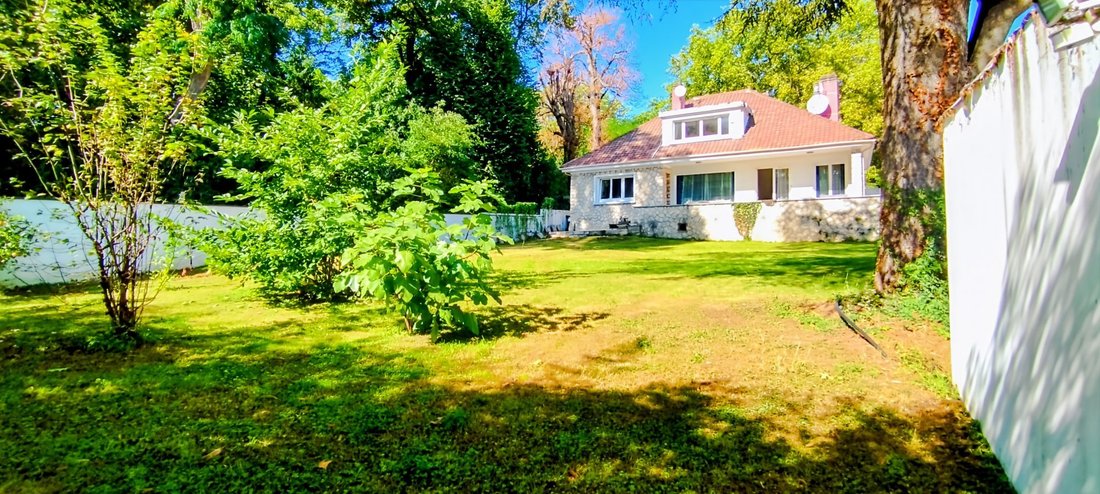 House in Centre Montmorency, Montmorency, France 1 - 16468383