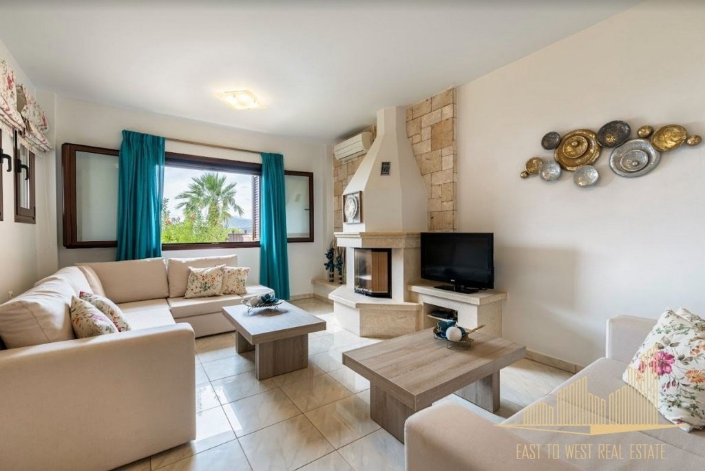Villa in Community of Agios Stefanos, Makry Gialos, Greece 3 - 16470804