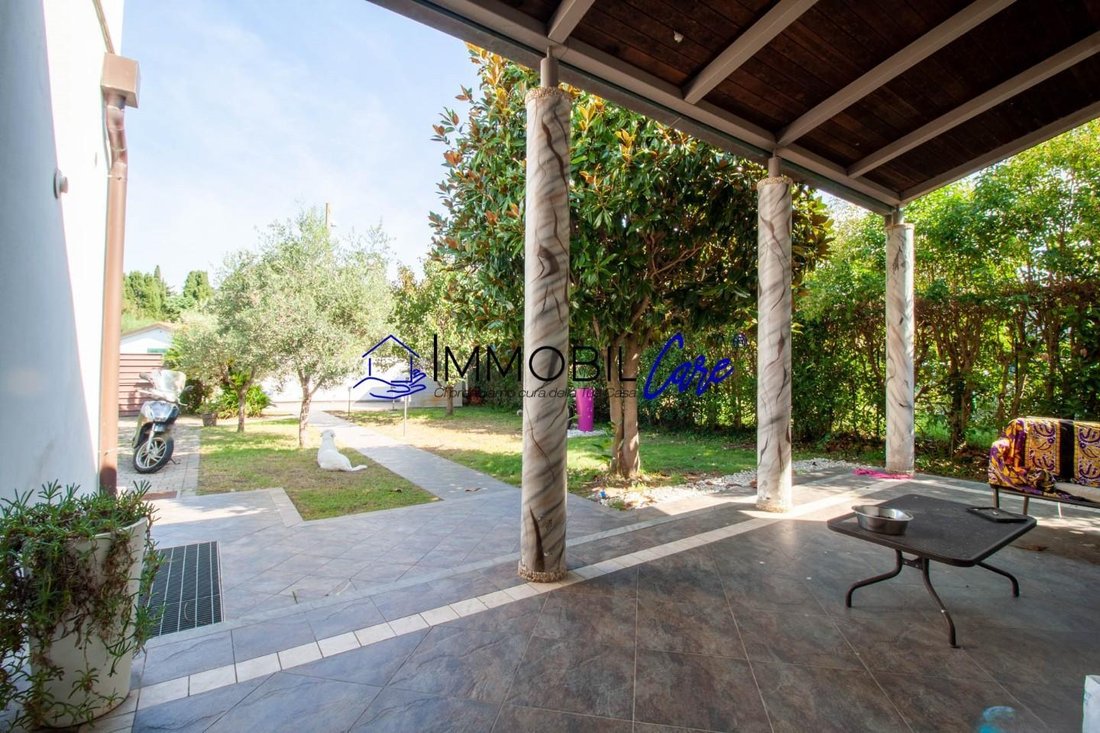 Villa in Livorno, Tuscany, Italy 1 - 16467107