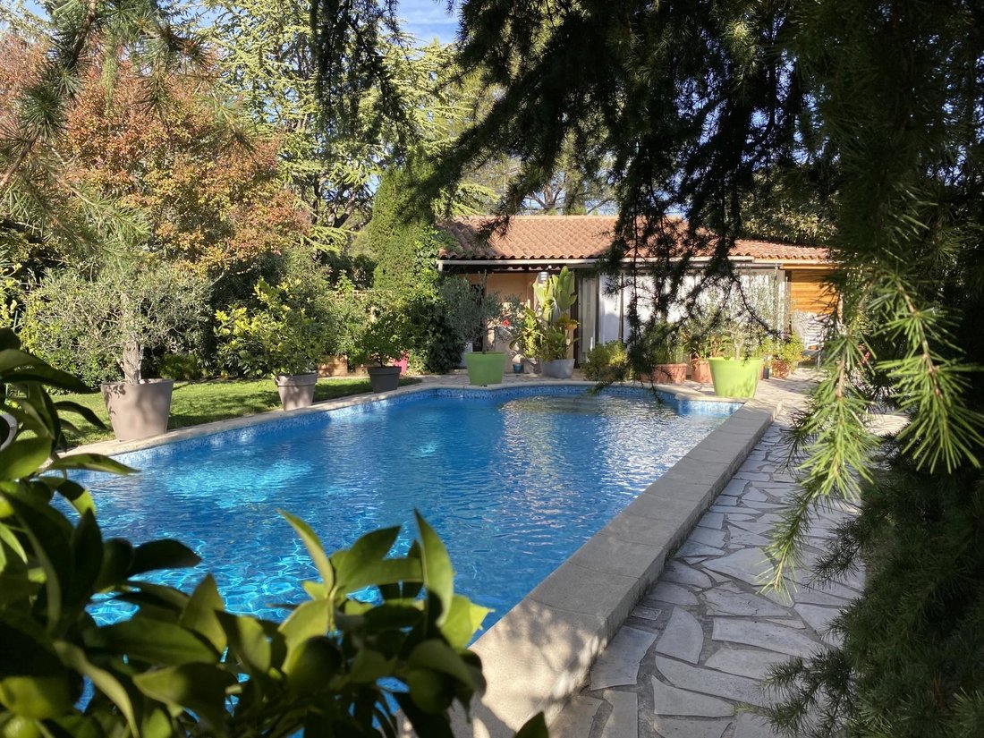 Villa in Nord Est, Auriol, France 4 - 16466795