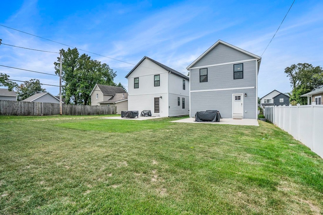 House in South Bend, Indiana, United States 4 - 16466493