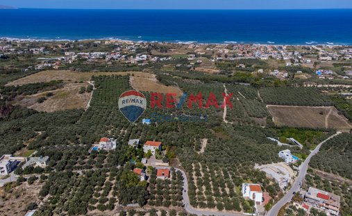 Land in Platanias, Greece 1
