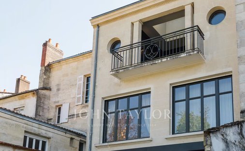 Estate in Hôtel de Ville-Quinconce-Saint Seurin-Fondaudège, Bordeaux, France 1