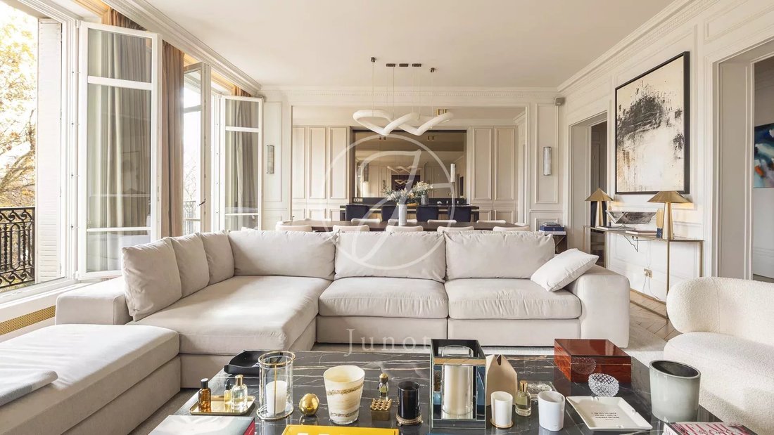 Apartment in Paris, Île-de-France, France 5 - 16466650