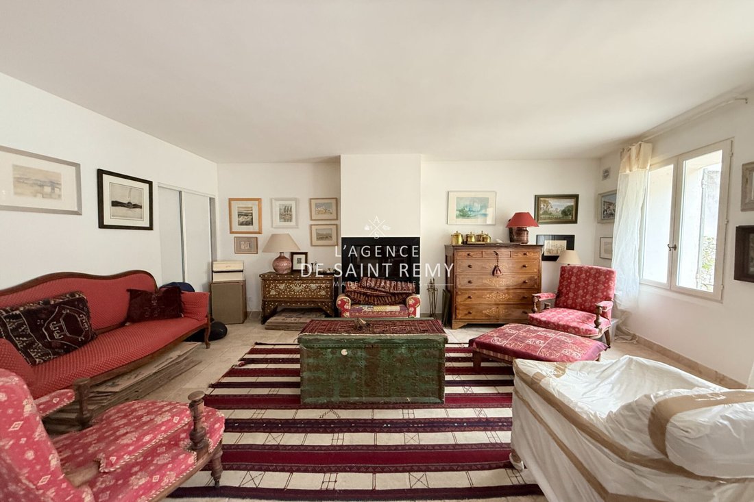 Villa in Barbentane, Provence-Alpes-Côte d'Azur, France 2 - 15548020