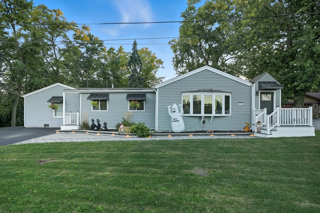 House in Oak Forest, Illinois, United States 2 - 16466339