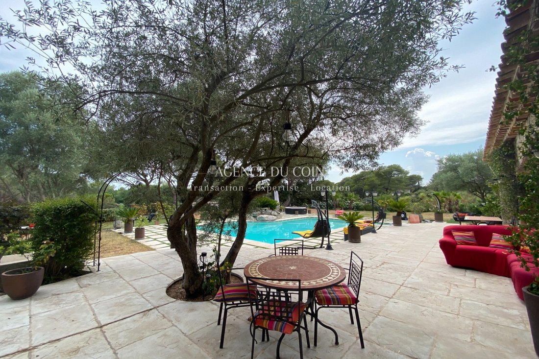 Villa in La Motte, Provence-Alpes-Côte d'Azur, Frankreich 1 - 12627180