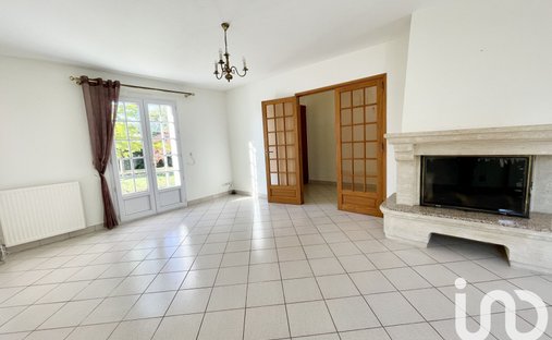 Castle for Sale in Treillières, Pays de la Loire, France