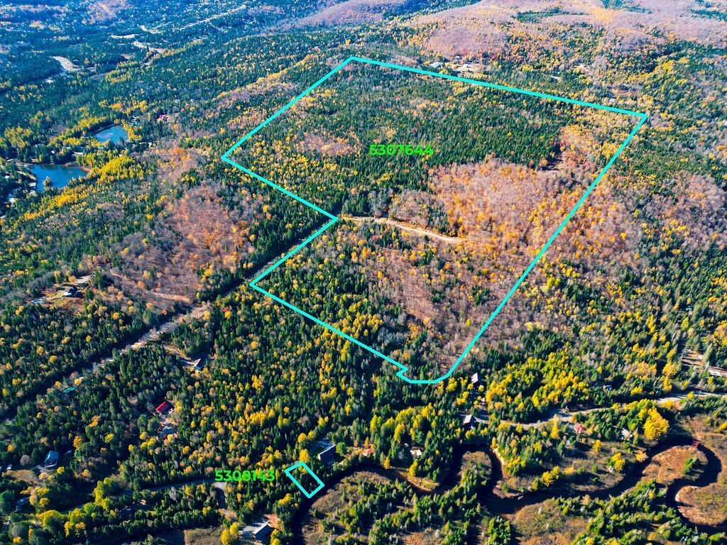 Land in Sainte-Marguerite-du-Lac-Masson, Quebec, Canada 4 - 16470127