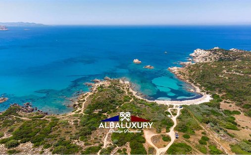 Villa à Lungòni/Santa Teresa Gallura, Sardaigne, Italie 1