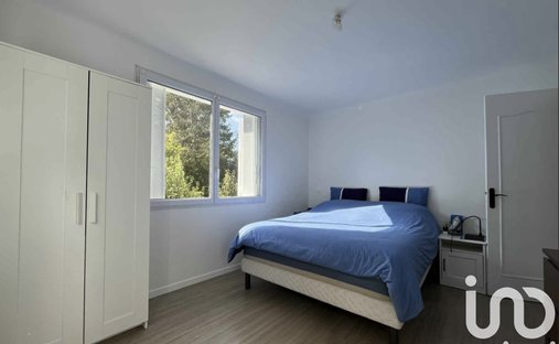 Castle for Sale in Saint-Leu-la-Forêt, Île-de-France, France