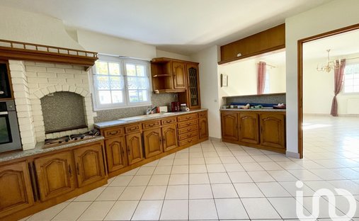 Castle for Sale in Treillières, Pays de la Loire, France