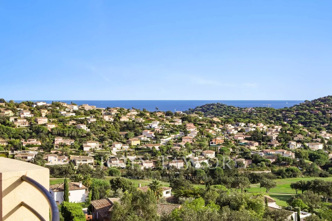 Villa in Ville-Les Saquedes-Le Bouillonnet, Sainte-Maxime, France 1 - 14509974