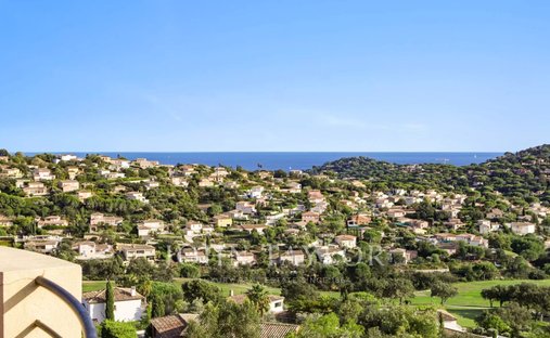 Villa in Ville-Les Saquedes-Le Bouillonnet, Sainte-Maxime, France 1