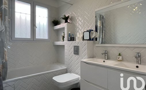 Castle for Sale in Saint-Leu-la-Forêt, Île-de-France, France