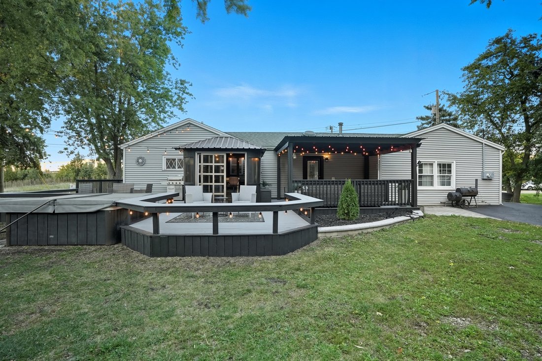 House in Oak Forest, Illinois, United States 5 - 16466339