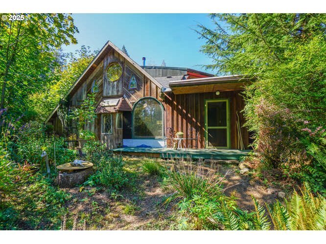 House in Amboy, Washington, United States 1 - 16470447